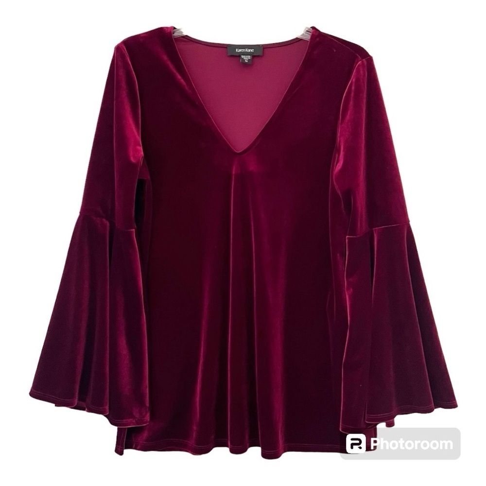 Karen Kane Bell Sleeve Velvet Top Size Medium